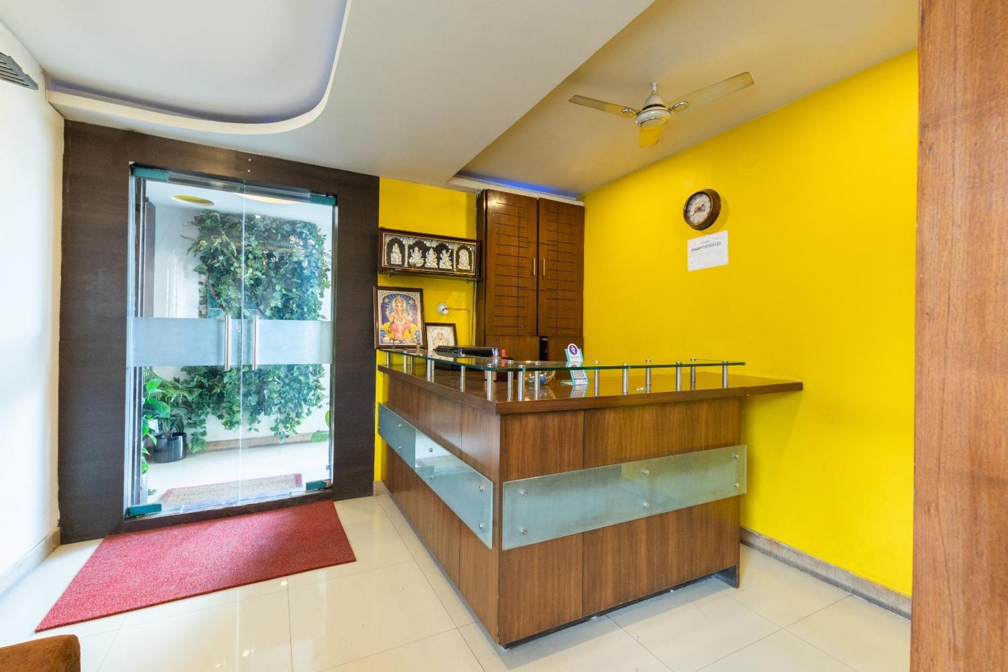 71863 The Red Velvet Opposite Novel Office Marathahalli Bridge. Bangalore Exterior photo